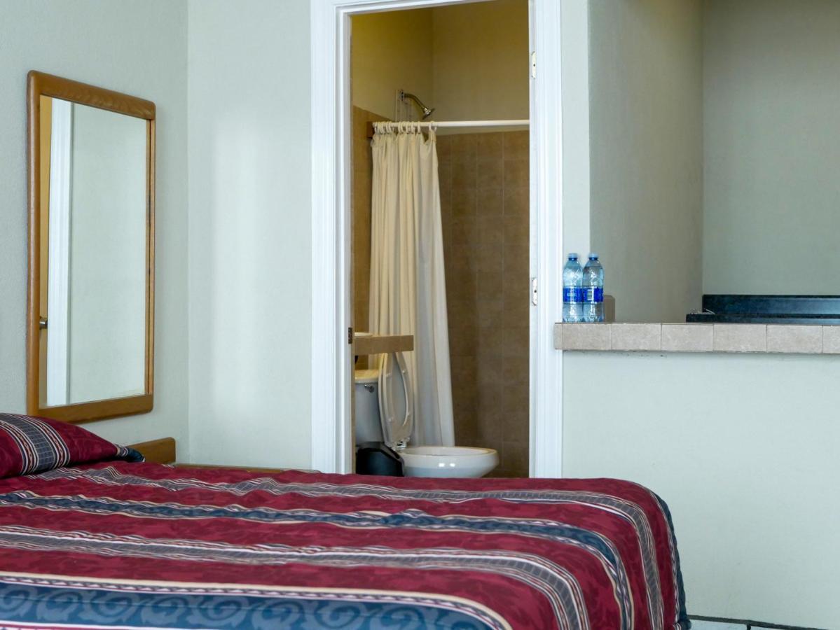 Río Verde Hotel La Huerta מראה חיצוני תמונה